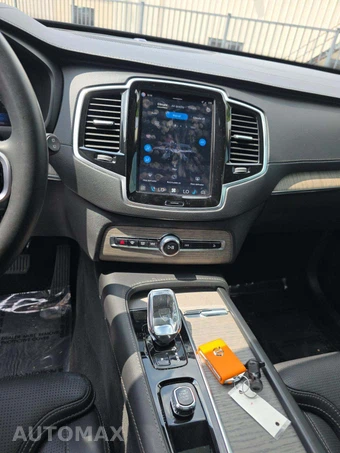 2023 Volvo XC90 B6 Ultimate 7-Passenger - miniatura 6