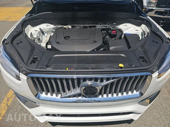 2023 Volvo XC90 B6 Ultimate 7-Passenger – miniatura 16