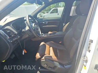 2023 Volvo XC90 B6 Ultimate 7-Passenger – miniatura 7