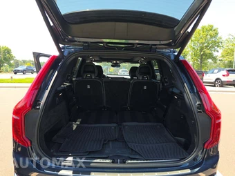 2023 Volvo XC90 B6 Ultimate 7-Passenger – miniatura 15