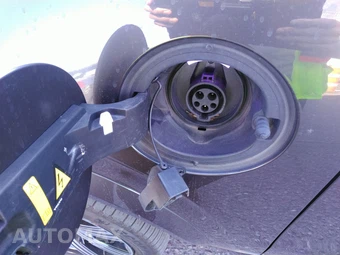 2023 Volvo XC90 Recharge Plug-In Hybrid T8 Core Bright Theme 7-Passenger - miniatura 17