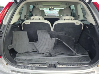 2023 Volvo XC90 Recharge Plug-In Hybrid T8 Plus Bright Theme 7-Passenger - miniatura 17