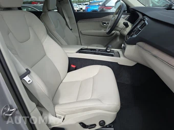 2023 Volvo XC90 Recharge Plug-In Hybrid T8 Plus Bright Theme 7-Passenger - miniatura 8
