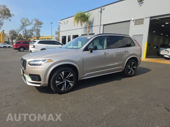 2023 Volvo XC90 Recharge Plug-In Hybrid T8 Plus Dark Theme 7-Passenger