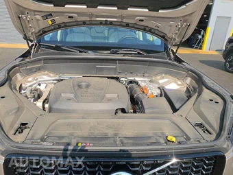 2023 Volvo XC90 Recharge Plug-In Hybrid T8 Plus Dark Theme 7-Passenger – miniatura 16