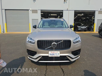 2023 Volvo XC90 Recharge Plug-In Hybrid T8 Plus Dark Theme 7-Passenger – miniatura 2