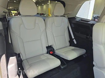 2023 Volvo XC90 Recharge Plug-In Hybrid T8 Ultimate 6-Passenger – miniatura 14