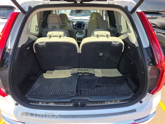 2023 Volvo XC90 Recharge Plug-In Hybrid T8 Ultimate 6-Passenger – miniatura 17