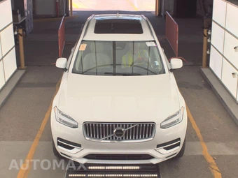 2023 Volvo XC90 Recharge Plug-In Hybrid T8 Ultimate 6-Passenger – miniatura 2