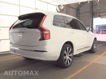 2023 Volvo XC90 Recharge Plug-In Hybrid T8 Ultimate 6-Passenger – miniatura 4