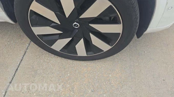 2023 Volvo XC90 Recharge Plug-In Hybrid T8 Ultimate 6-Passenger - miniatura 23