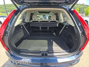 2023 Volvo XC90 Recharge Plug-In Hybrid T8 Ultimate Dark Theme 7-Passenger - miniatura 11