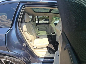 2023 Volvo XC90 Recharge Plug-In Hybrid T8 Ultimate Dark Theme 7-Passenger - miniatura 13