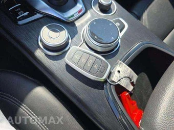 2024 Alfa Romeo Stelvio Sprint - miniatura 8