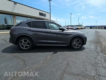 2024 Alfa Romeo Stelvio Ti - miniatura 5