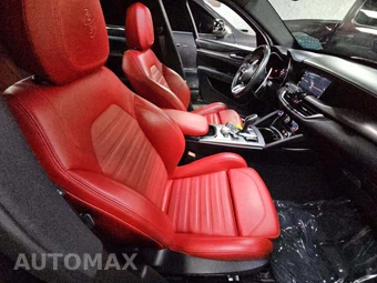 2024 Alfa Romeo Stelvio Veloce - miniatura 18