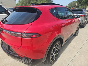 2024 Alfa Romeo Tonale Ti – miniatura 4