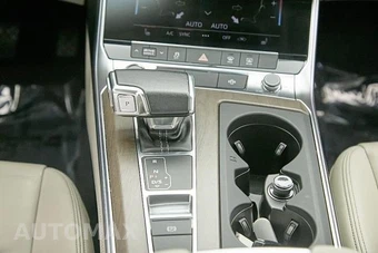 2024 Audi A6 Premium Plus Sedan 45 TFSI - miniatura 30