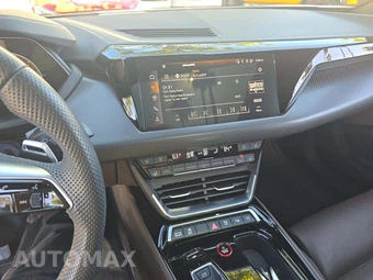 2024 Audi e-tron GT Prestige - miniatura 10