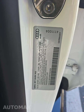 2024 Audi e-tron GT Prestige - miniatura 5