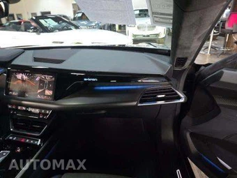 2024 Audi e-tron GT Prestige – miniatura 20