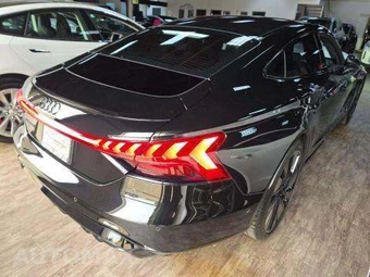 2024 Audi e-tron GT Prestige – miniatura 3
