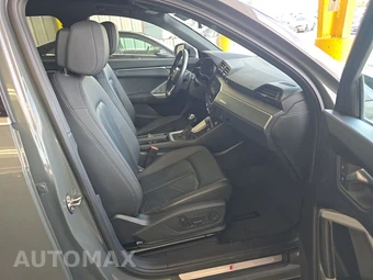 2024 Audi Q3 S line Premium 45 TFSI - miniatura 8