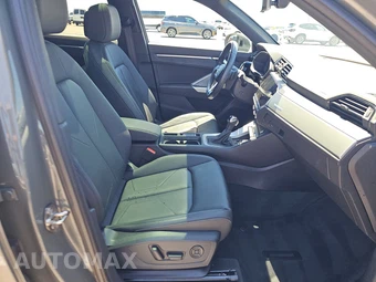 2024 Audi Q3 S line Premium 45 TFSI - miniatura 8