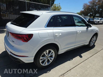 2024 Audi Q3 S line Premium 45 TFSI - miniatura 4