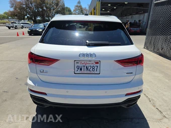 2024 Audi Q3 S line Premium 45 TFSI - miniatura 5