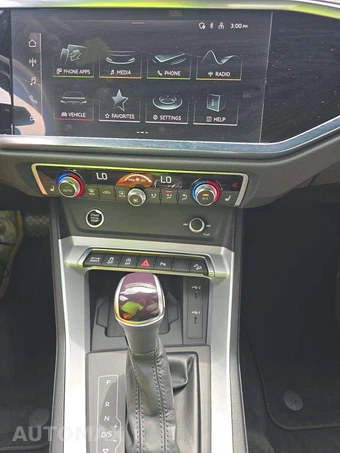 2024 Audi Q3 S line Premium 45 TFSI - miniatura 10