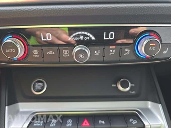 2024 Audi Q3 S line Premium 45 TFSI - miniatura 24