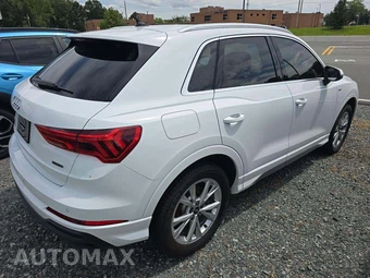 2024 Audi Q3 S line Premium 45 TFSI - miniatura 3