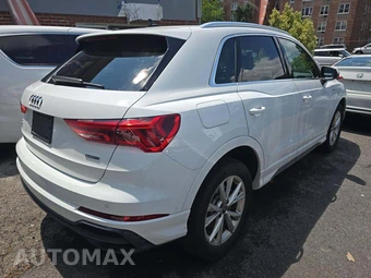 2024 Audi Q3 S line Premium 45 TFSI - miniatura 3