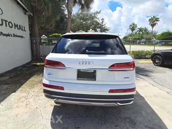 2024 Audi Q7 Premium Plus 45 TFSI – miniatura 4