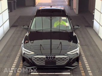 2024 Audi Q8 e-tron Premium Plus - miniatura 2