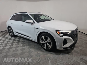 2024 Audi Q8 e-tron Premium - miniatura 3