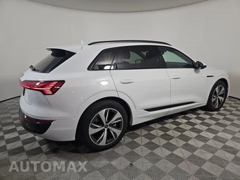 2024 Audi Q8 e-tron Premium - miniatura 4