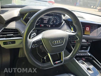 2024 Audi RS e-tron GT – miniatura 10