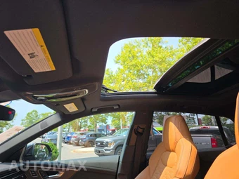 2024 Audi RS Q8 – miniatura 8