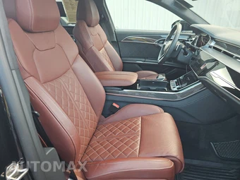 2024 Audi S8 - miniatura 8