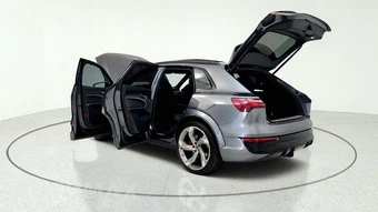 2024 Audi SQ8 e-tron Prestige – miniatura 16