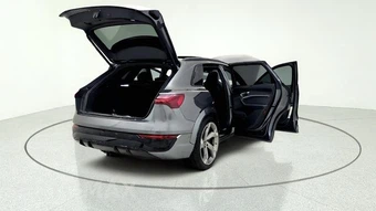 2024 Audi SQ8 e-tron Prestige – miniatura 18