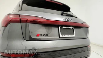 2024 Audi SQ8 e-tron Prestige – miniatura 27