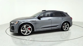 2024 Audi SQ8 e-tron Prestige – miniatura 4