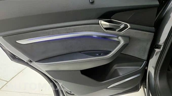 2024 Audi SQ8 e-tron Prestige – miniatura 50