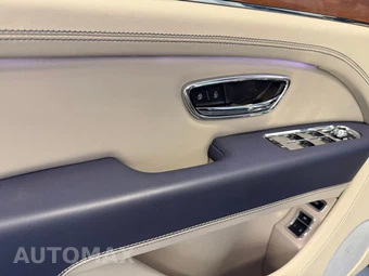 2024 Bentley Bentayga V8 - miniatura 12