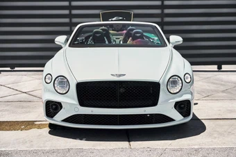 2024 Bentley Continental GTC Speed Edition 12 - miniatura 15