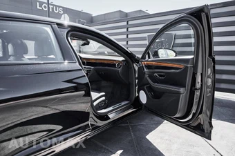 2024 Bentley Flying Spur Edition 8 - miniatura 23
