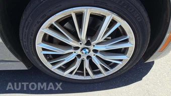 2024 BMW 3 Series Sedan 330i - miniatura 26